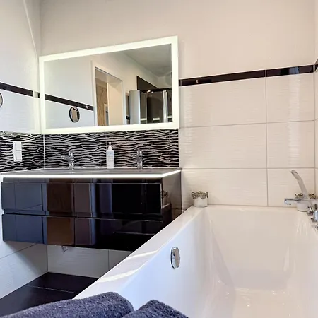 Wild&cozy Mit Luxuriöser Küche&garage *