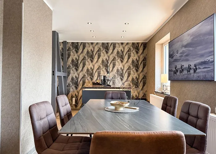 Semesterbostad Wild&cozy Mit Luxurioeser Kueche & Garage *