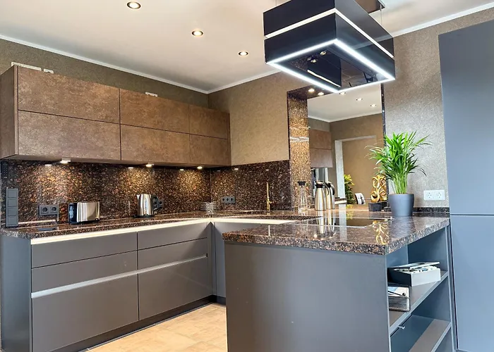 Wild&cozy Mit Luxurioeser Kueche & Garage Semesterbostad Blankenburg (Harz)